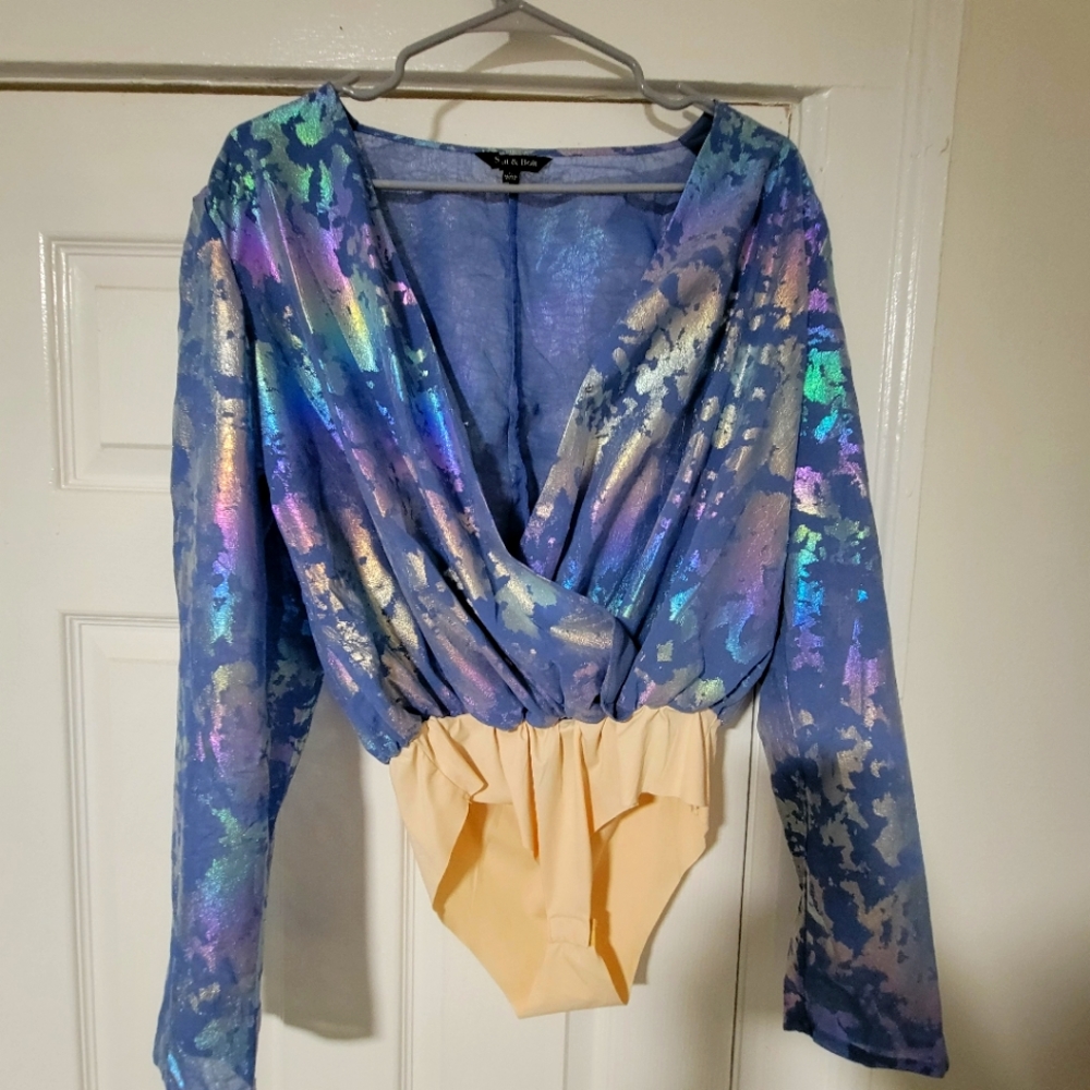 Blue and irredesent size L bodysuit